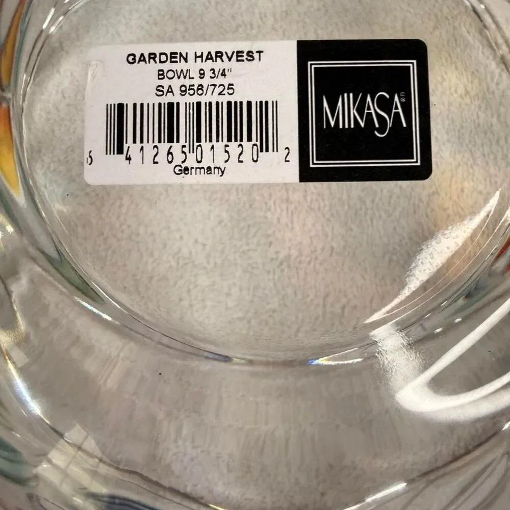 Mikasa White and Cream Dinnerware